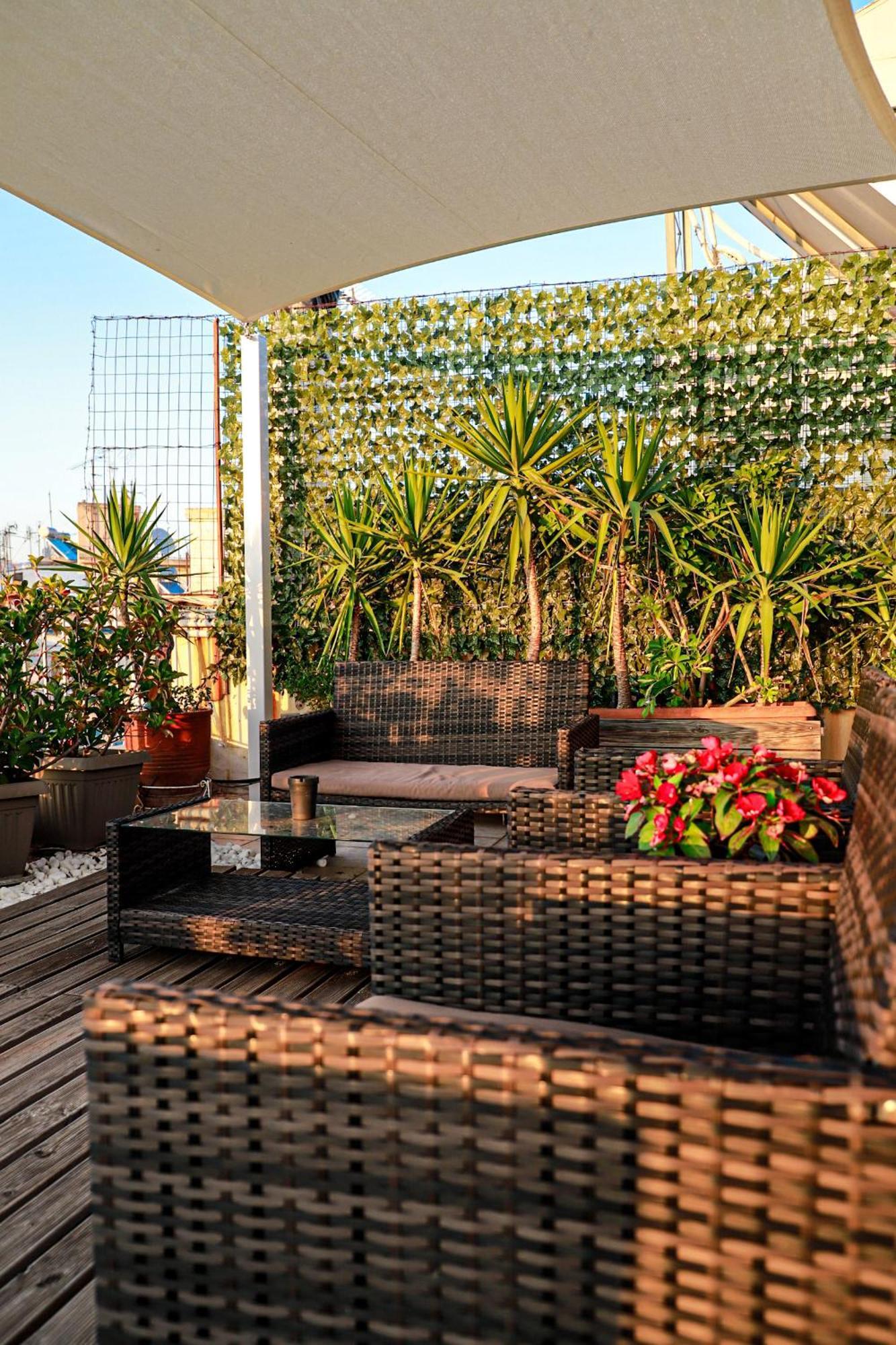 Renovated Apartment With Roof Garden Access, 15 M Walk To Acropolis Афины Экстерьер фото